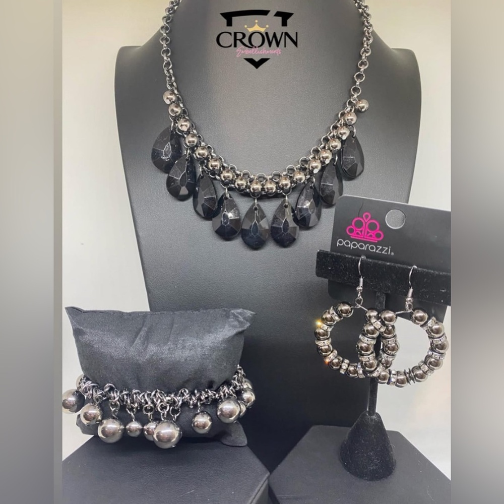 Black and Silver beaded Necklace Set